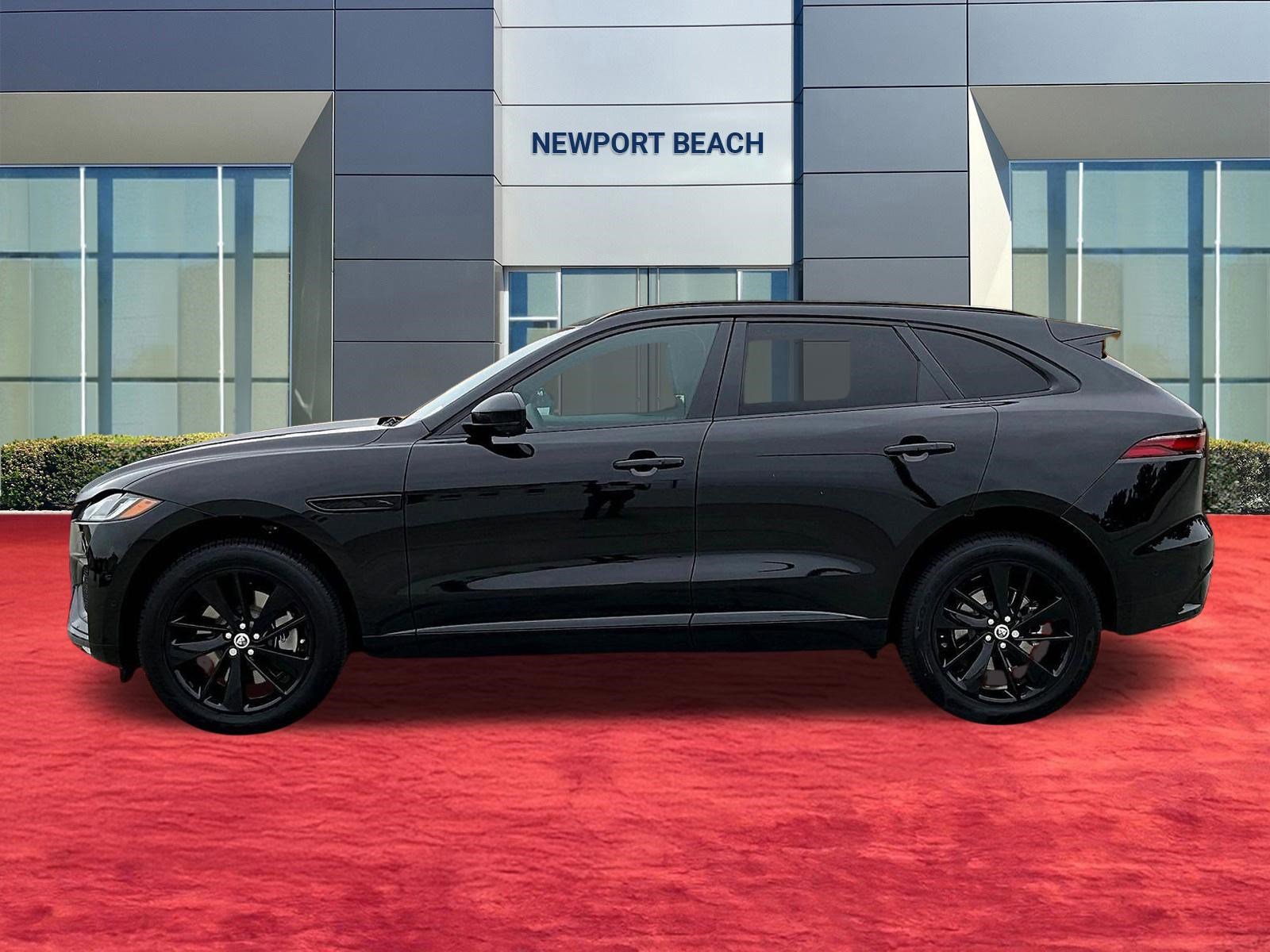 New 2026 Jaguar F-PACE R-Dynamic S image 2