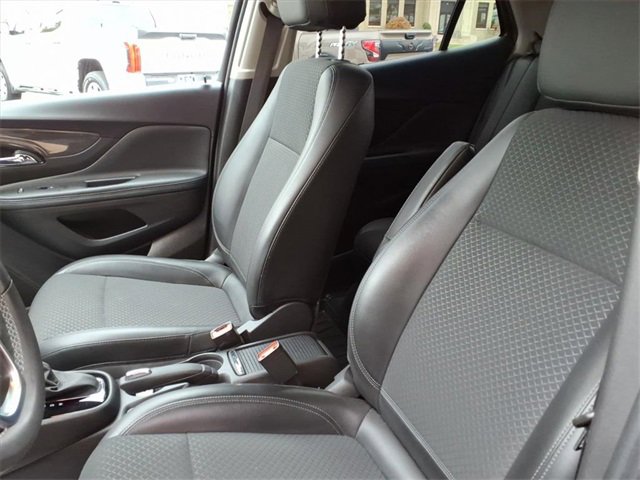 Used 2022 Buick Encore Preferred image 11