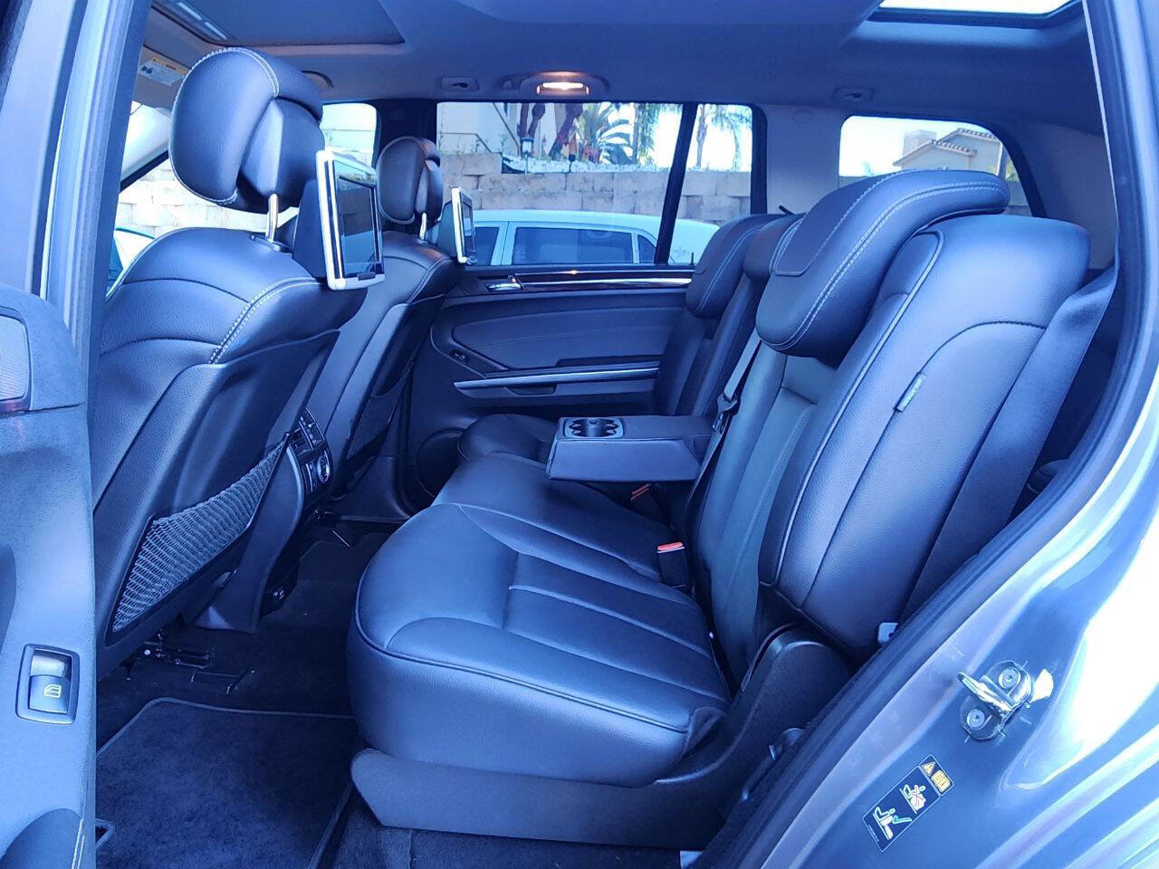 Used 2012 Mercedes-Benz GL 450 4MATIC image 27