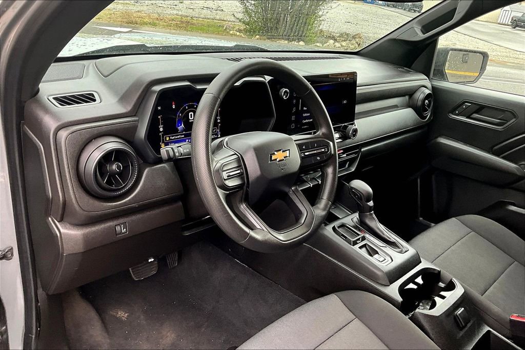 Used 2023 Chevrolet Colorado W/T image 10