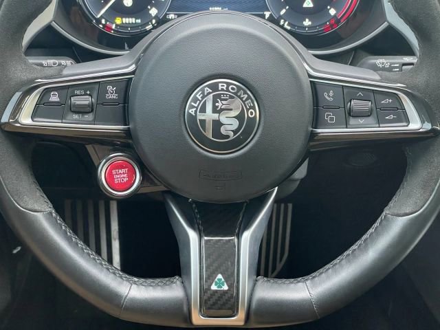 Used 2024 Alfa Romeo Giulia Quadrifoglio w/ Active Assist Plus Package image 25