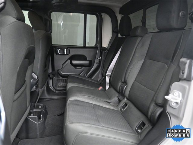 Used 2021 Jeep Gladiator Willys image 18