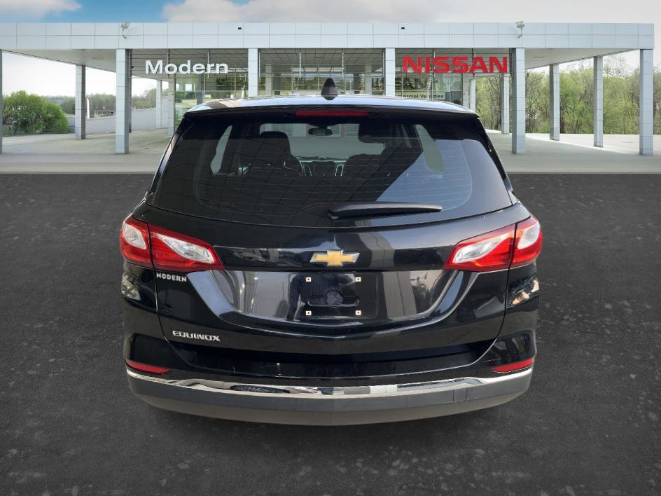 Used 2018 Chevrolet Equinox LS image 4