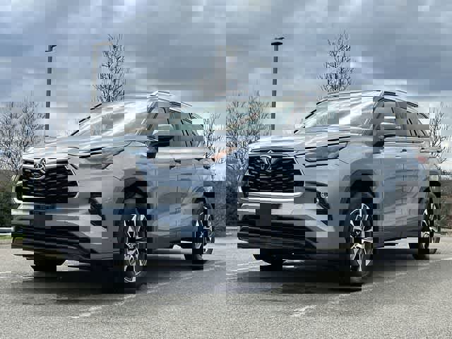 Used 2022 Toyota Highlander XLE image 20