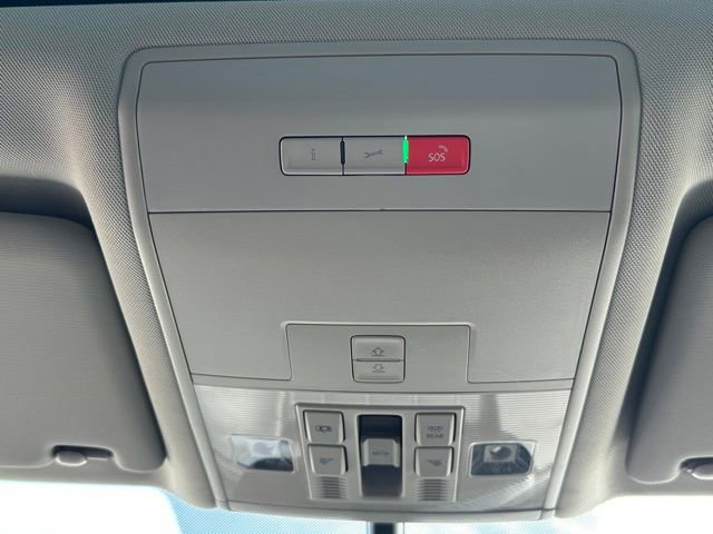 Used 2022 Volkswagen Atlas SE image 34