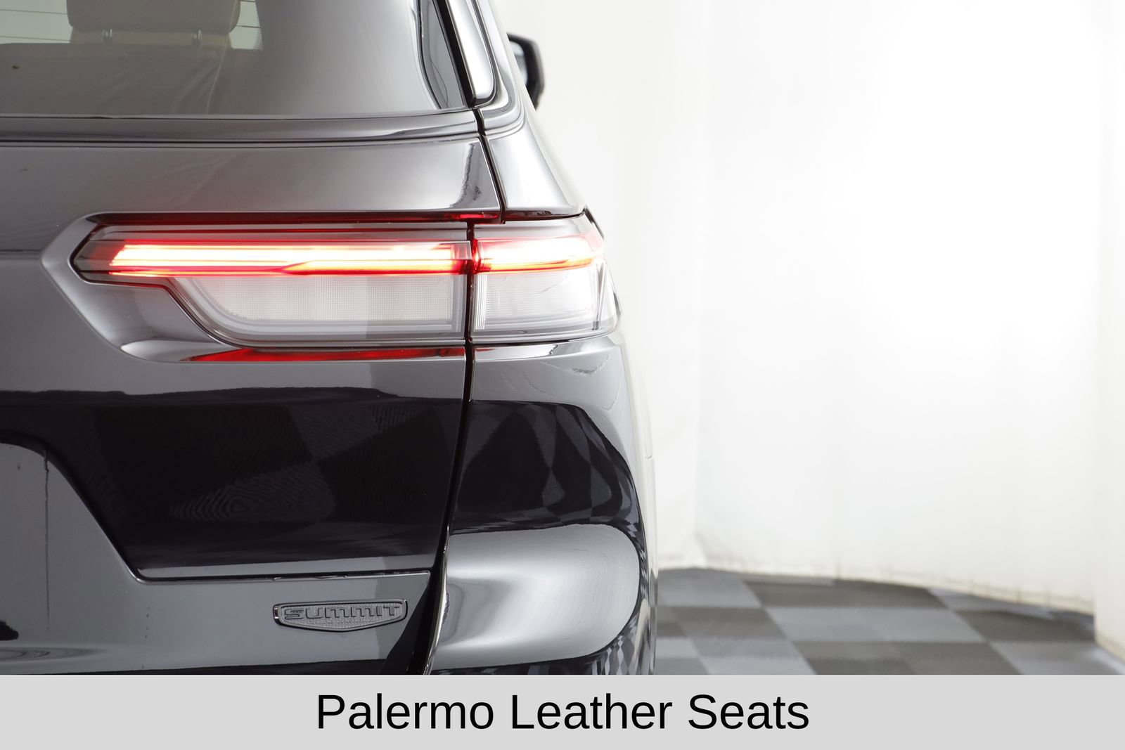 Used 2023 Jeep Grand Cherokee L Summit image 31