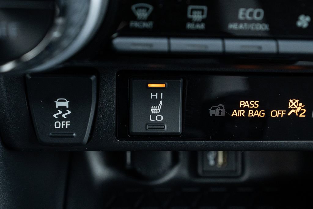 New 2025 Toyota RAV4 XLE w/ Convenience Package image 30