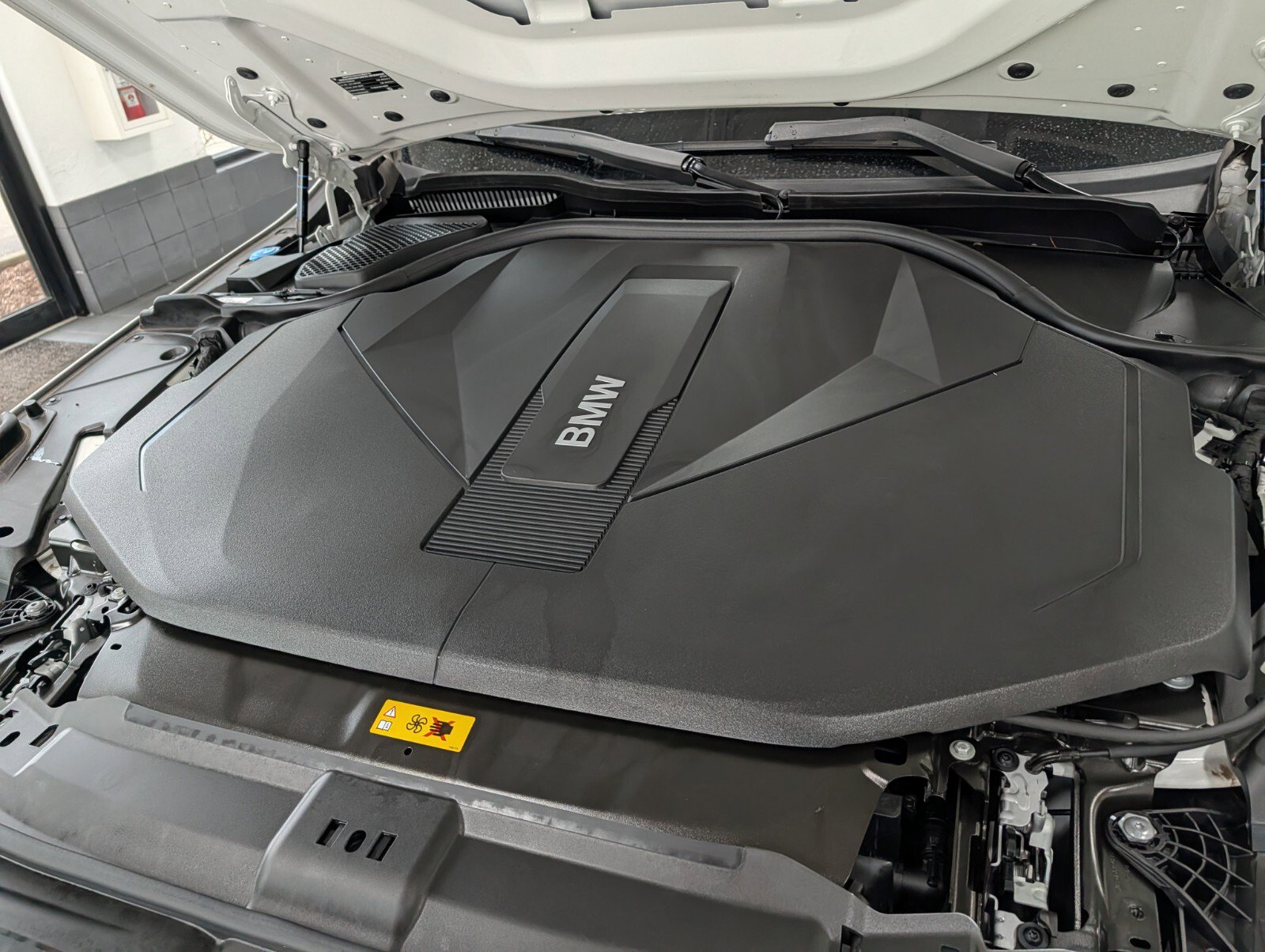 Used 2024 BMW i5 eDrive40i w/ M Sport Package image 28