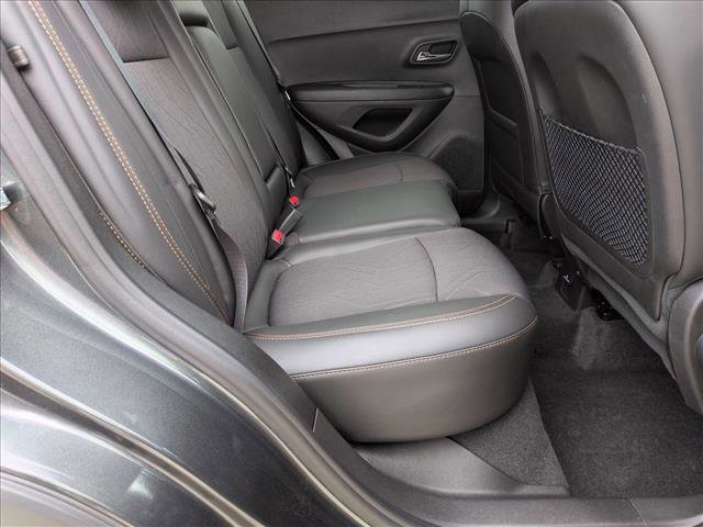 Used 2020 Chevrolet Trax LT w/ Sun & Sound Package image 19