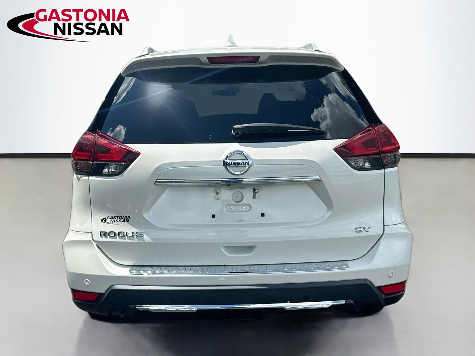 Used 2019 Nissan Rogue SV w/ Premium Package FWD image 7
