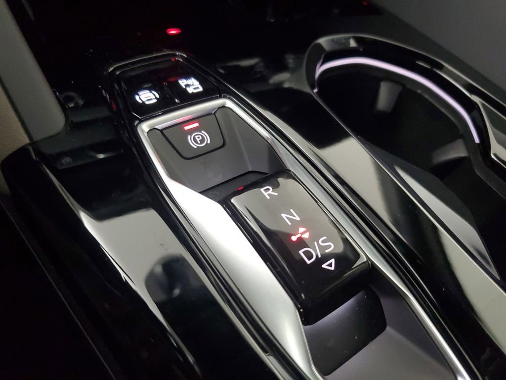 New 2025 Audi Q5 Premium Plus image 32