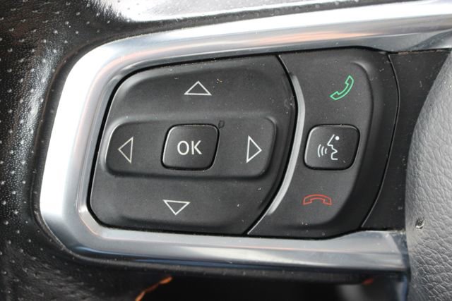 Used 2023 Jeep Gladiator Mojave w/ Cold Weather Group image 13