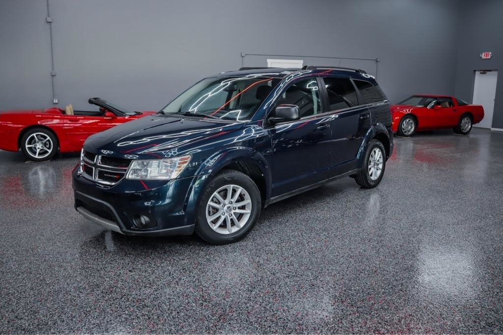 Used 2013 Dodge Journey SXT w/ Flexible Seating Group FWD image 2