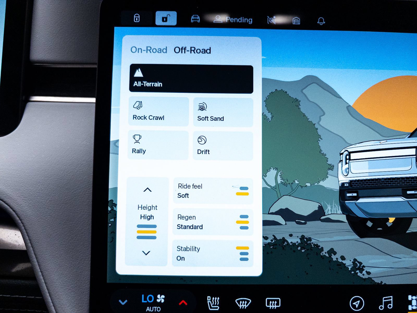 Used 2024 Rivian R1S Adventure AWD/4WD image 27