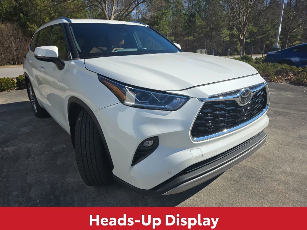 Used 2020 Toyota Highlander Platinum image 10
