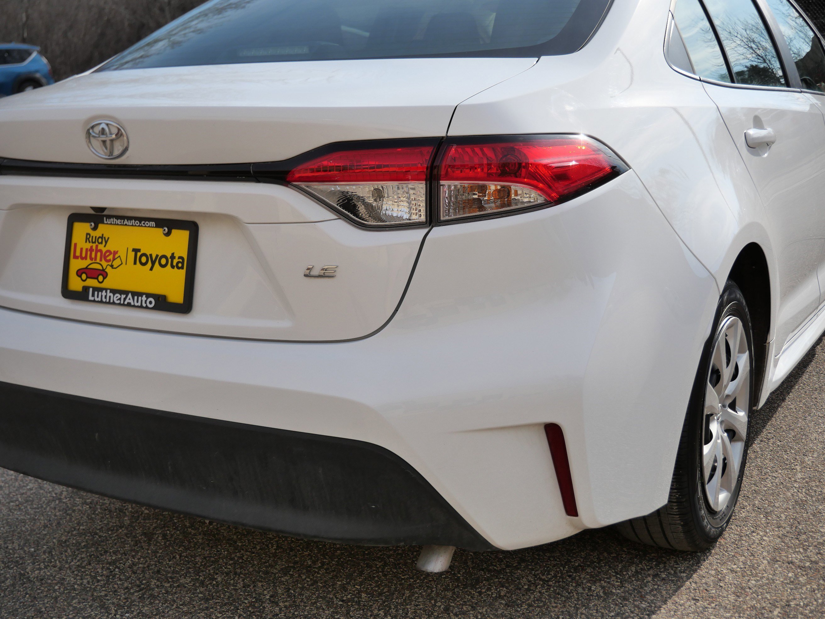 Certified 2025 Toyota Corolla LE FWD image 17