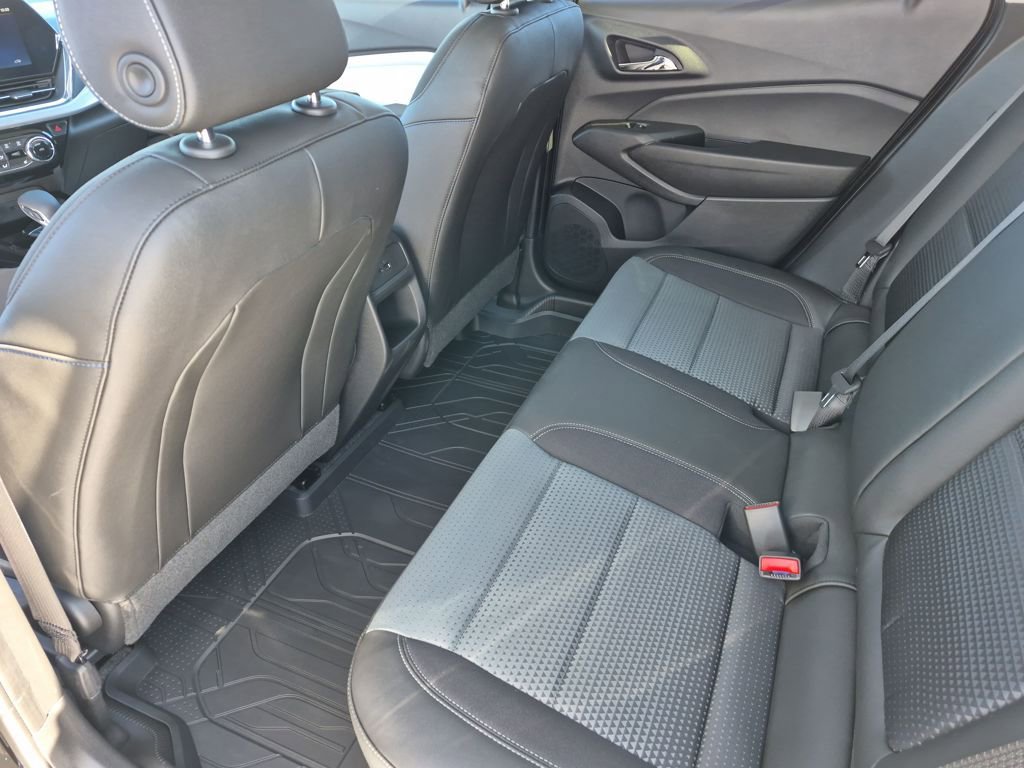 New 2026 Chevrolet Trax LT w/ Midnight Edition image 25