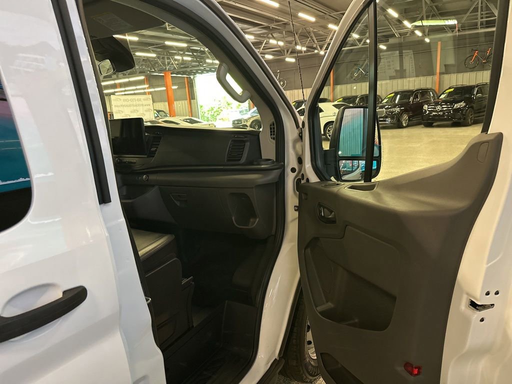 Used 2022 Ford Transit 150 Low Roof w/ Load Area Protection Package RWD image 6