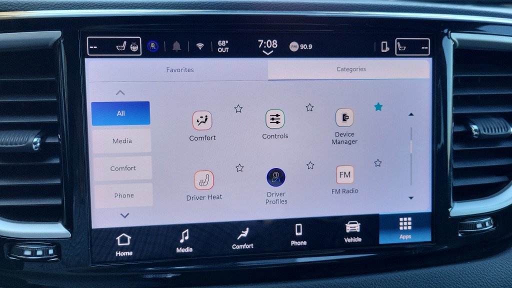 Used 2025 Chrysler Pacifica Select image 33