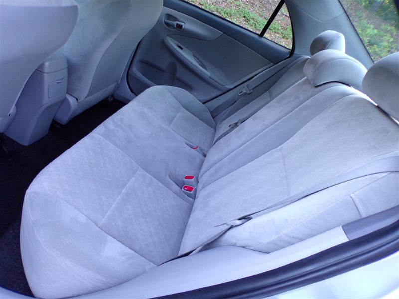 Used 2009 Toyota Corolla LE FWD image 26