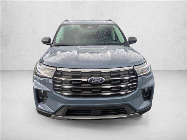 Certified 2025 Ford Explorer Active w/ Active Comfort Package RWD image 2