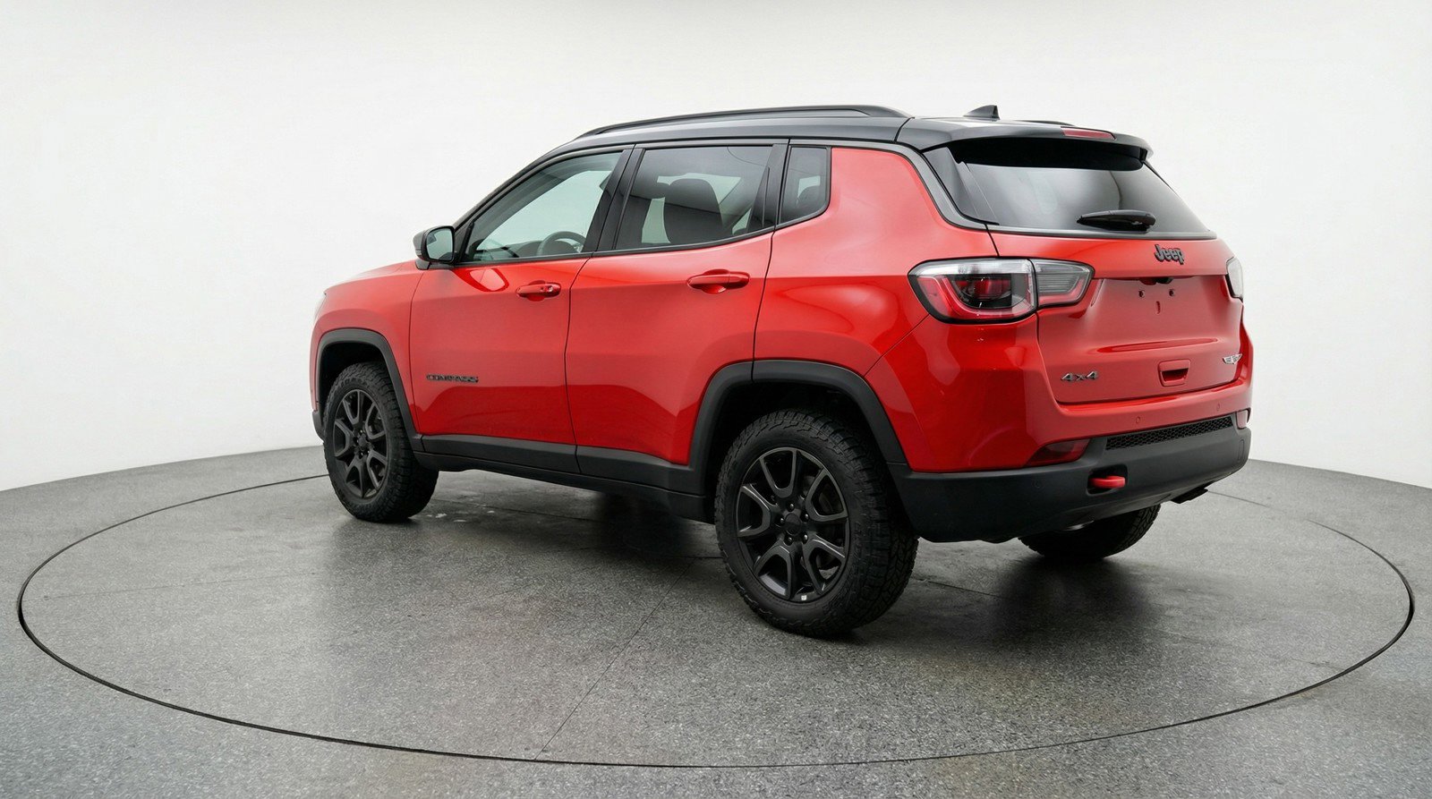 Used 2025 Jeep Compass Trailhawk image 6