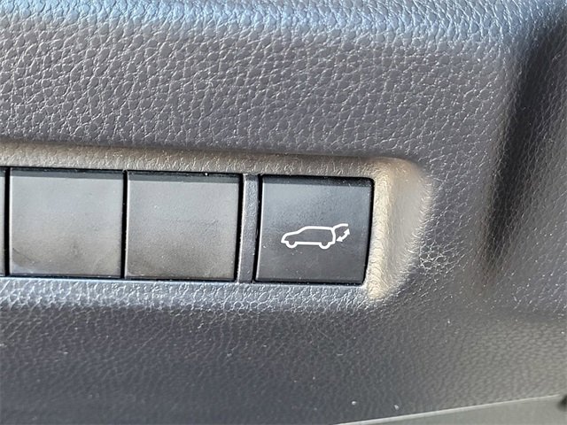 Used 2020 Toyota RAV4 XLE image 16