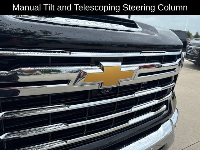 Used 2025 Chevrolet Silverado 2500 LTZ w/ LTZ Convenience Package AWD/4WD image 25