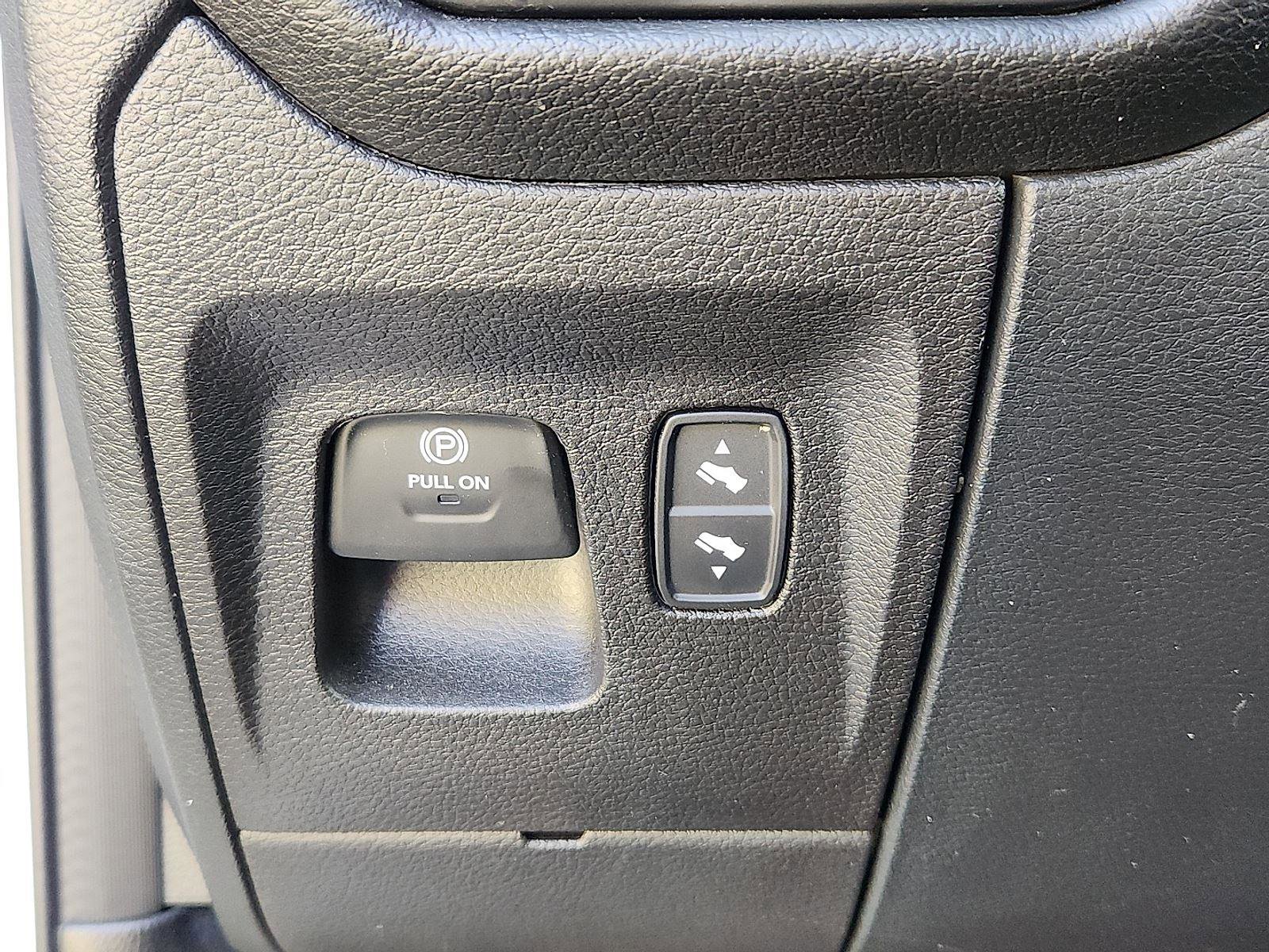 Certified 2022 RAM 1500 Big Horn image 24