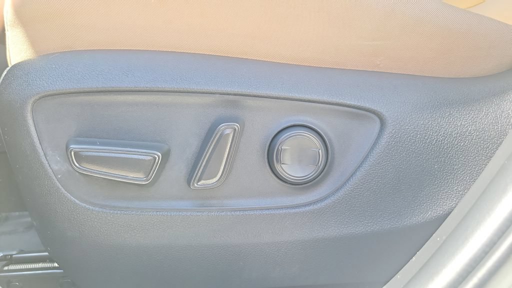 Certified 2025 Toyota RAV4 XLE w/ Convenience Package FWD image 20