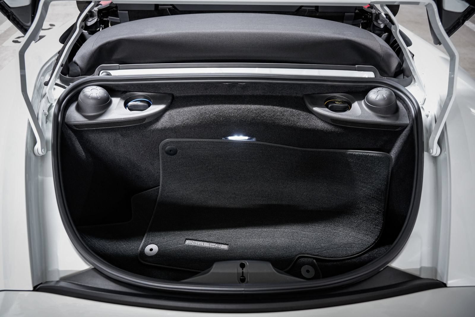 Used 2022 Porsche 718 Boxster Spyder RWD image 38
