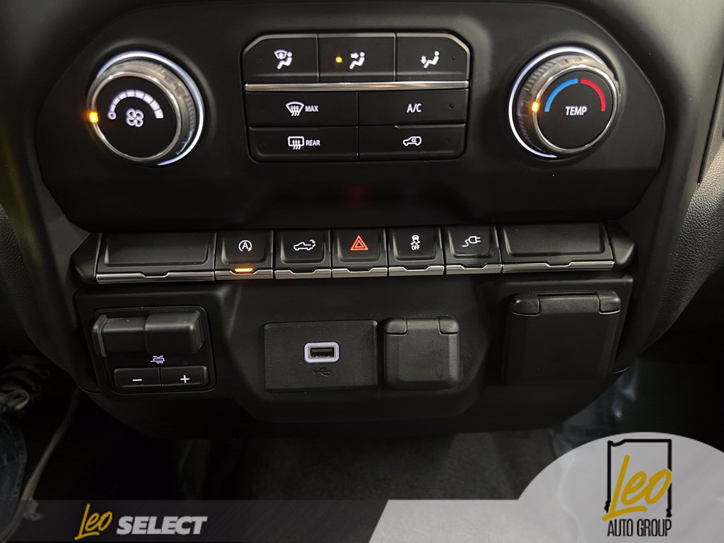 Used 2020 Chevrolet Silverado 1500 Custom w/ Custom Value Package AWD/4WD image 16