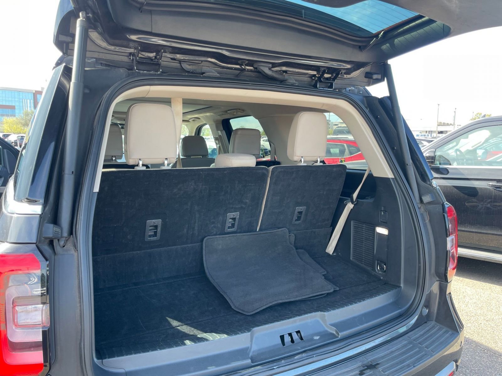 Used 2024 Ford Expedition Limited RWD image 34