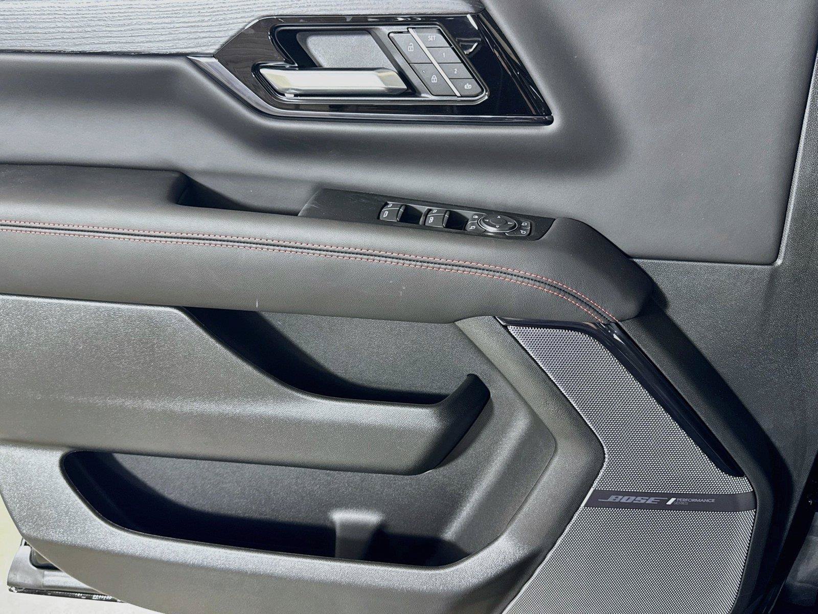 New 2026 GMC Yukon XL AT4 Ultimate AWD/4WD image 16