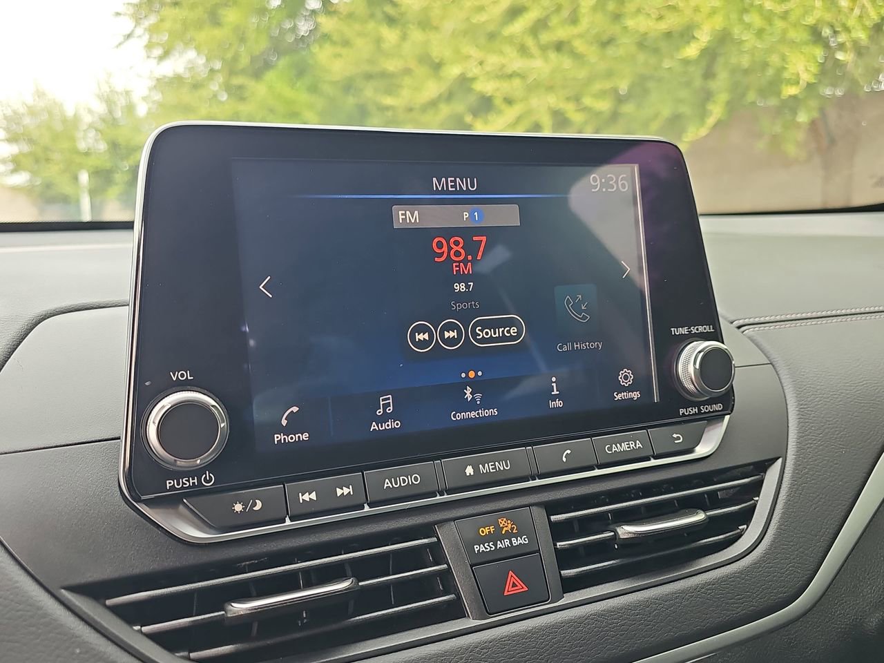 Certified 2022 Nissan Altima 2.5 SV w/ SV Premium Package FWD image 21