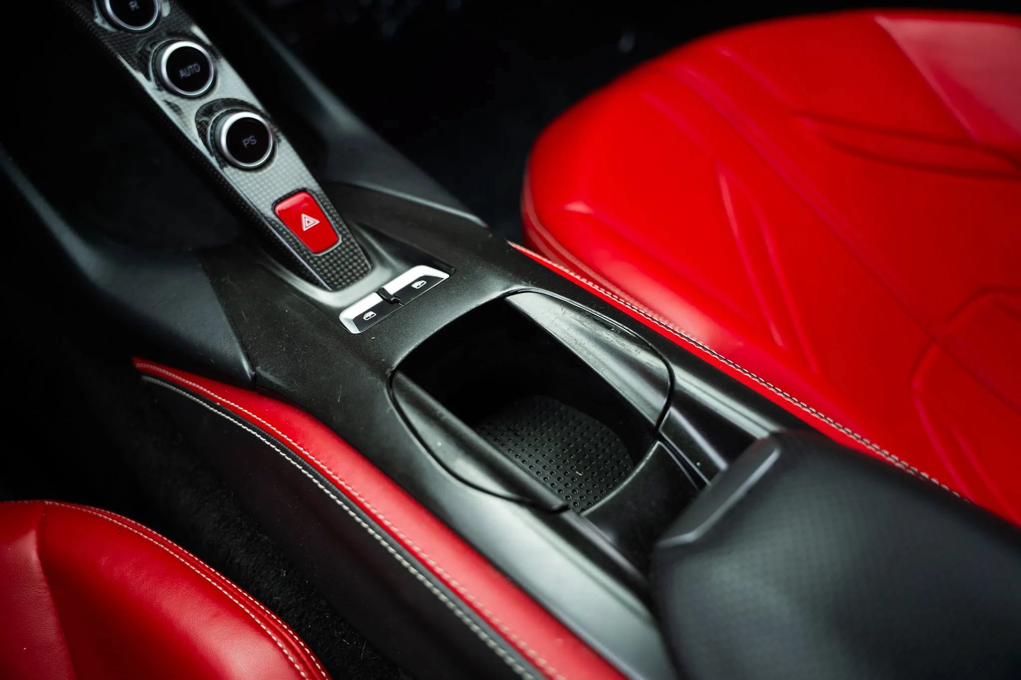 Used 2019 Ferrari 812 Superfast RWD image 55
