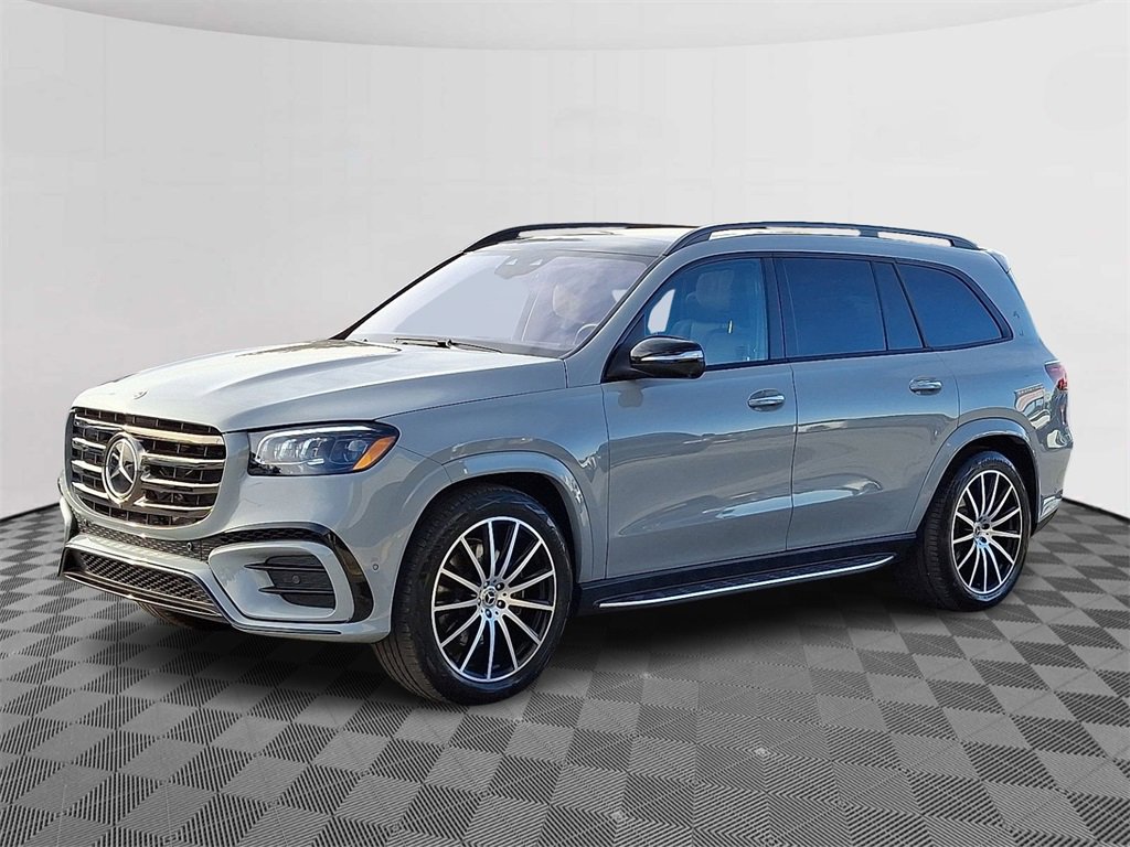 Used 2025 Mercedes-Benz GLS 580 GLS 580 image 3