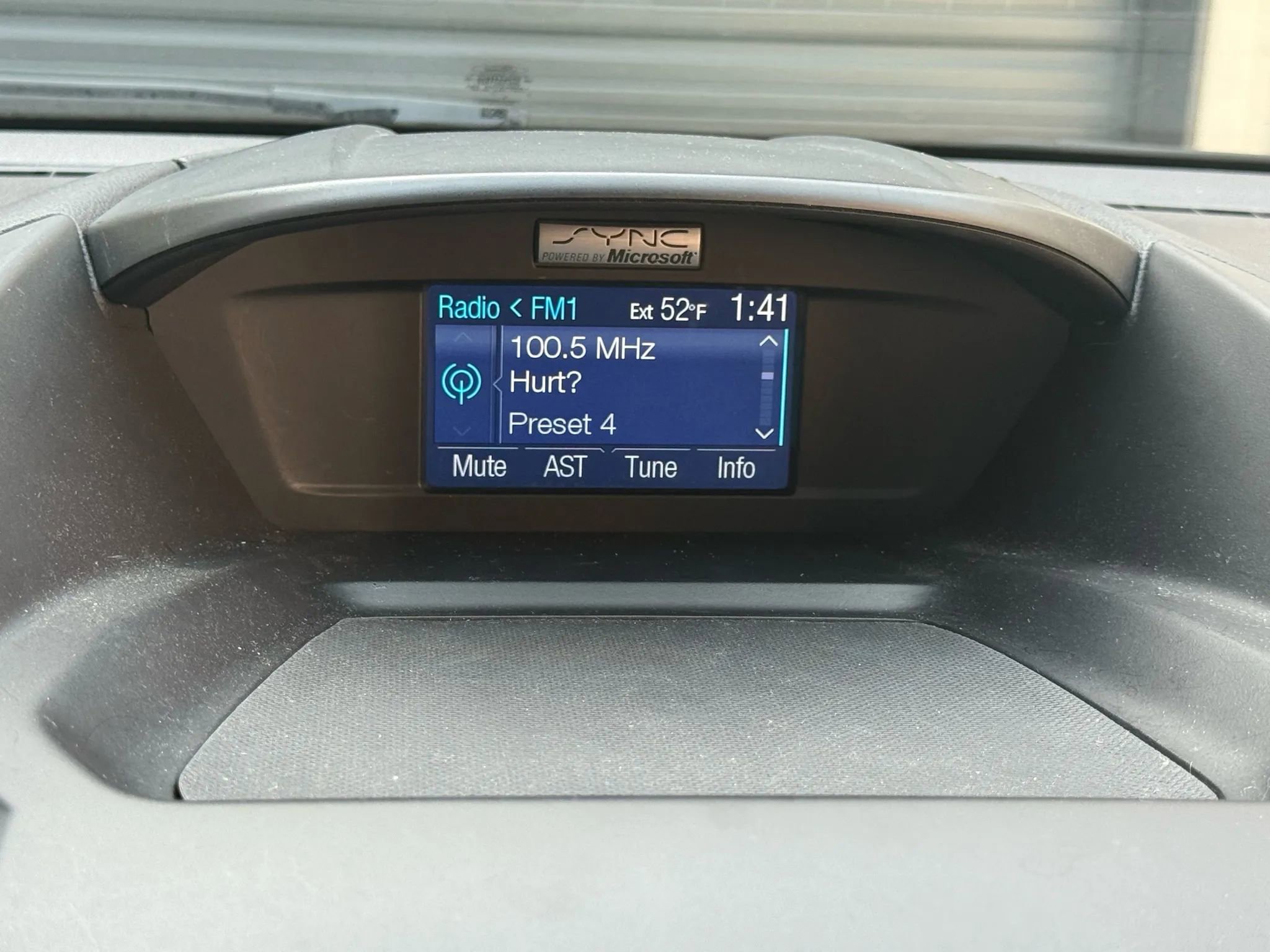 Used 2013 Ford Escape SE image 25
