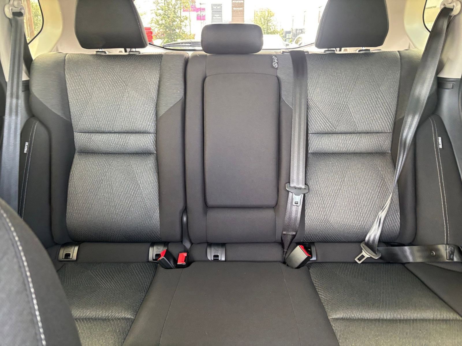 Used 2025 Nissan Rogue SV AWD/4WD image 40