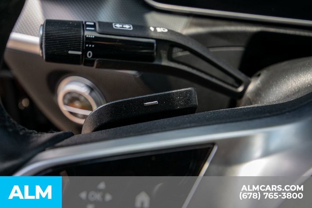 Used 2025 Mercedes-Benz C 300 Sedan image 21