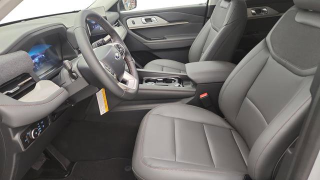 New 2026 Ford Explorer Active w/ Active Comfort Package image 11