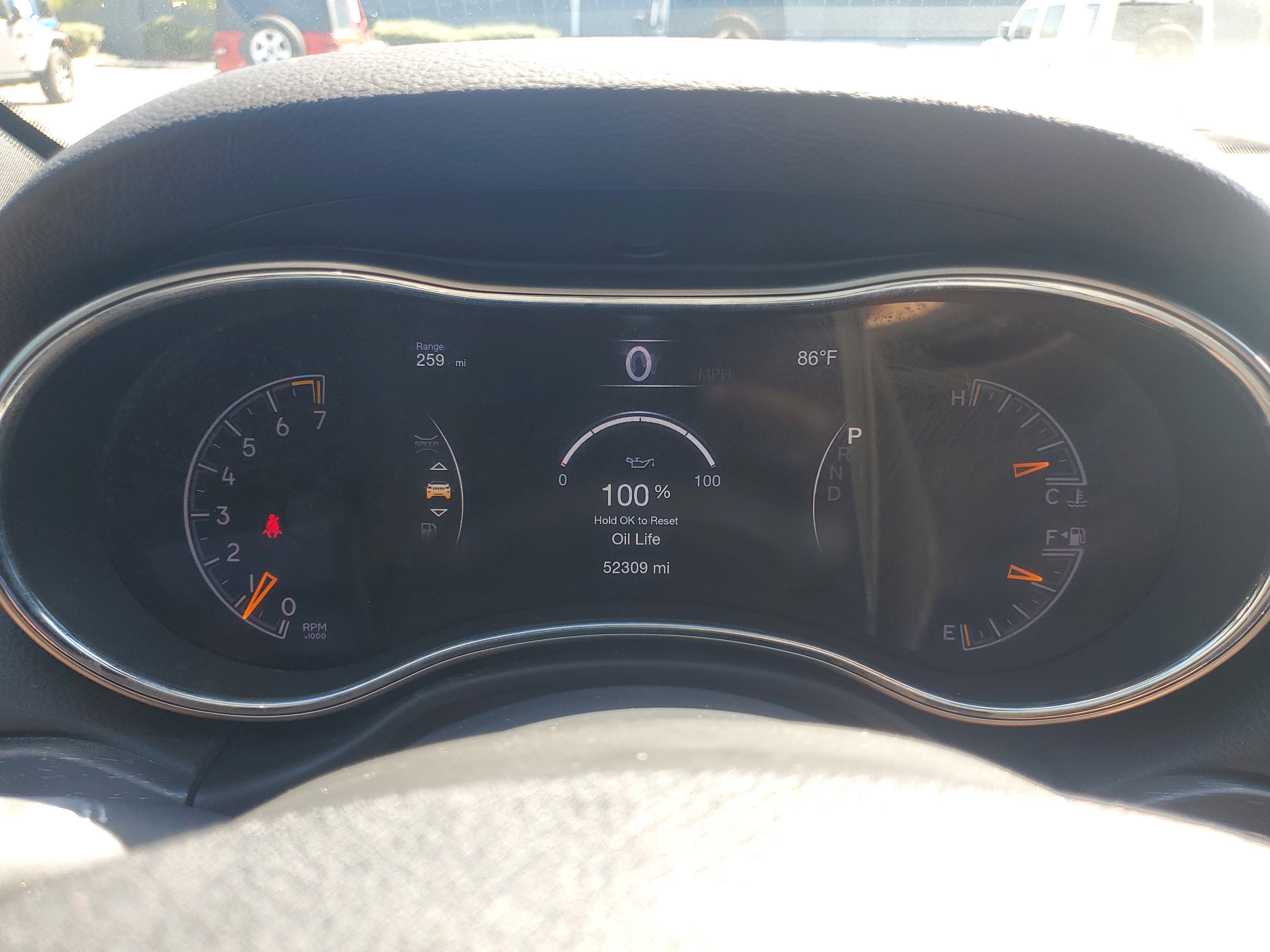 Used 2018 Jeep Grand Cherokee Laredo image 21