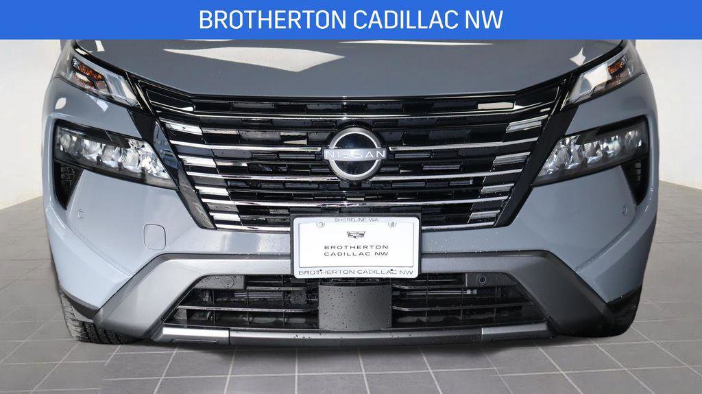 Used 2025 Nissan Rogue SL w/ SL Premium Package image 12