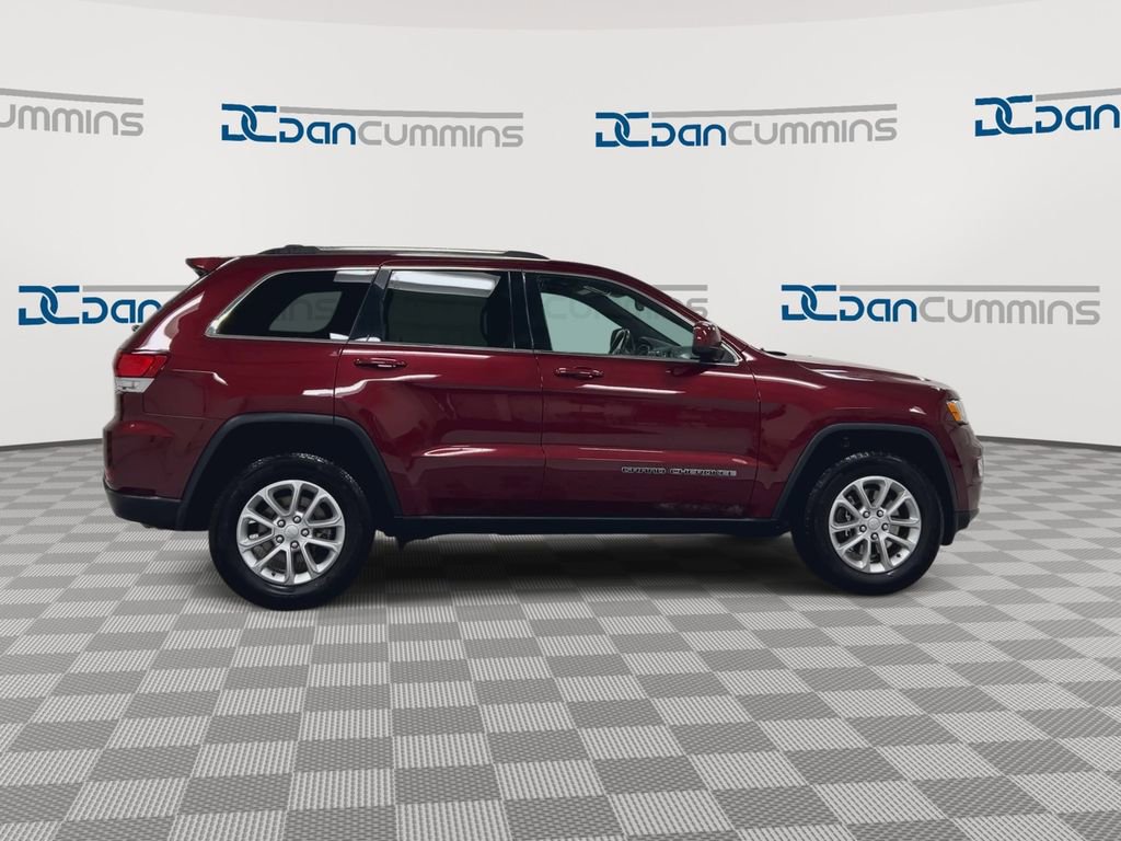 Used 2021 Jeep Grand Cherokee Laredo image 9