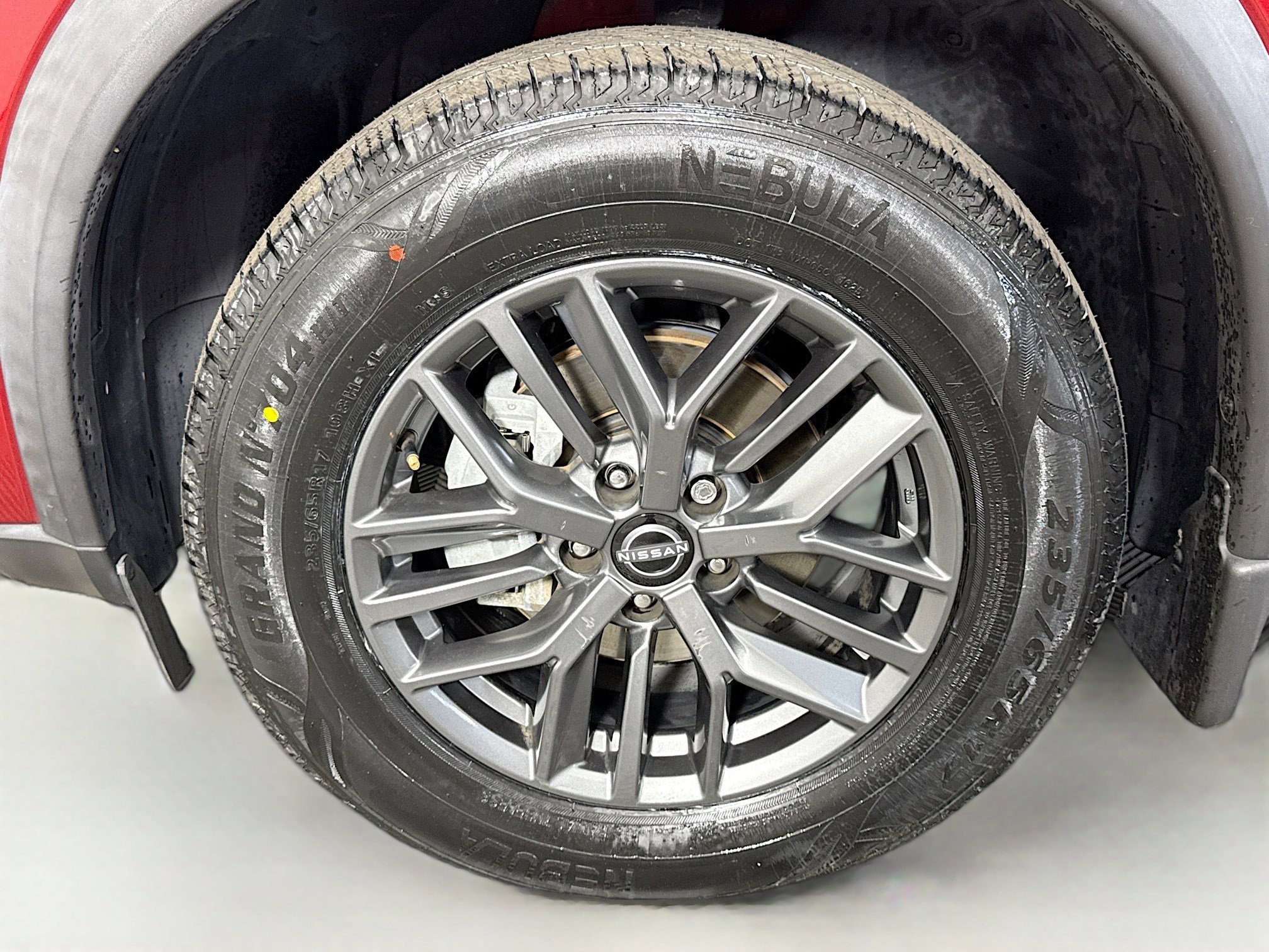 Used 2023 Nissan Rogue S image 38