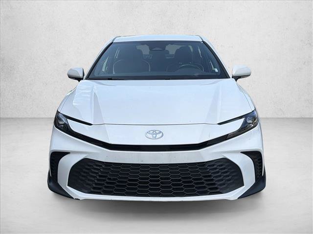 Used 2025 Toyota Camry SE FWD image 2