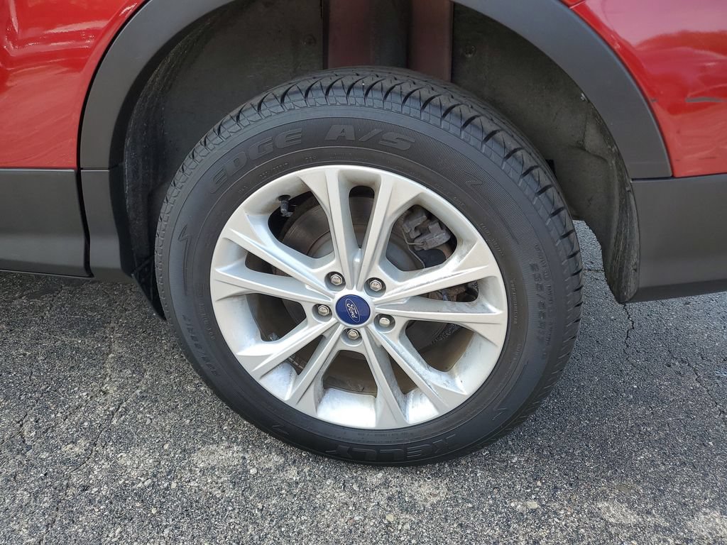 Used 2018 Ford Escape SEL AWD/4WD image 26