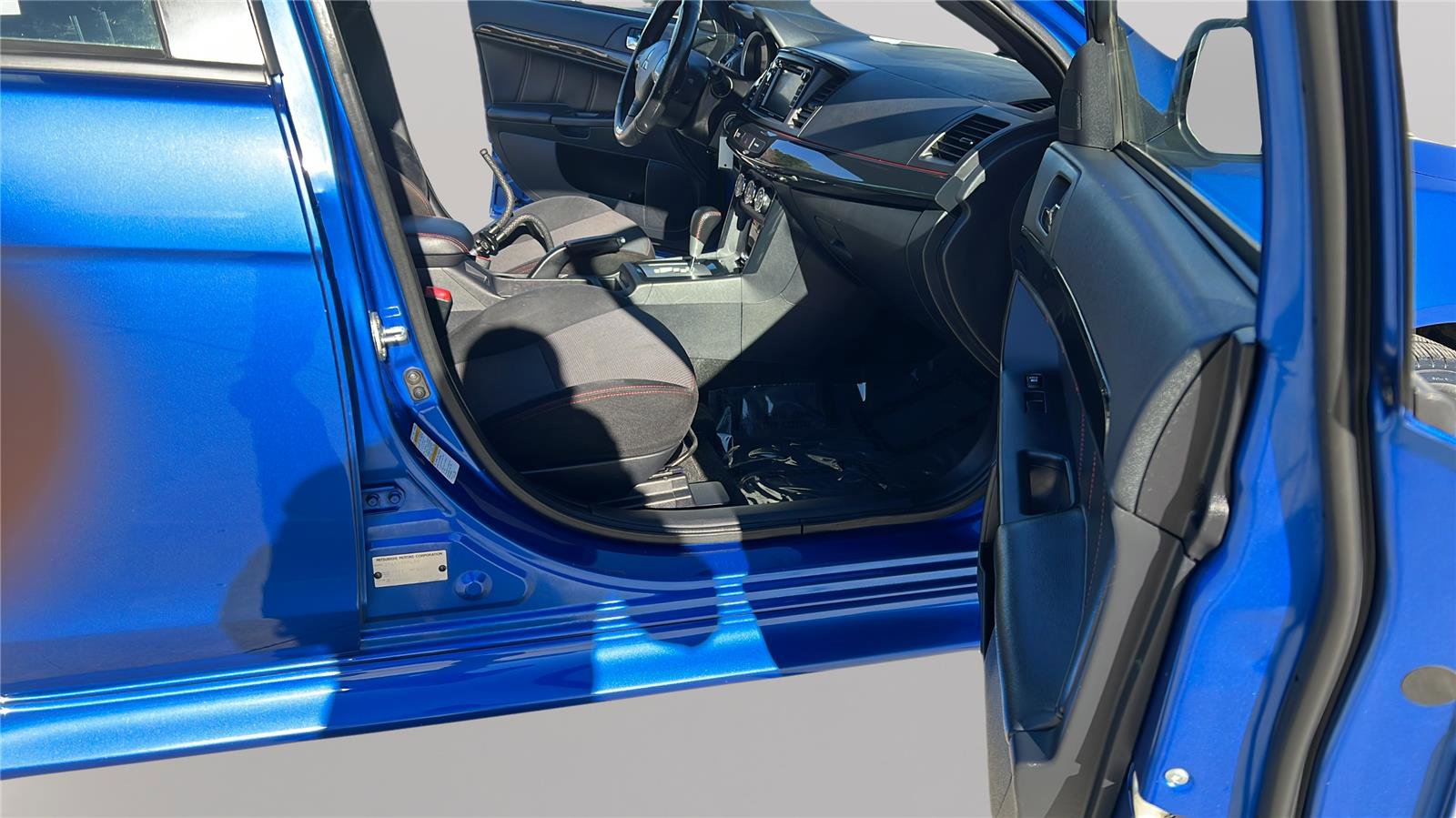 Used 2017 Mitsubishi Lancer LE image 13