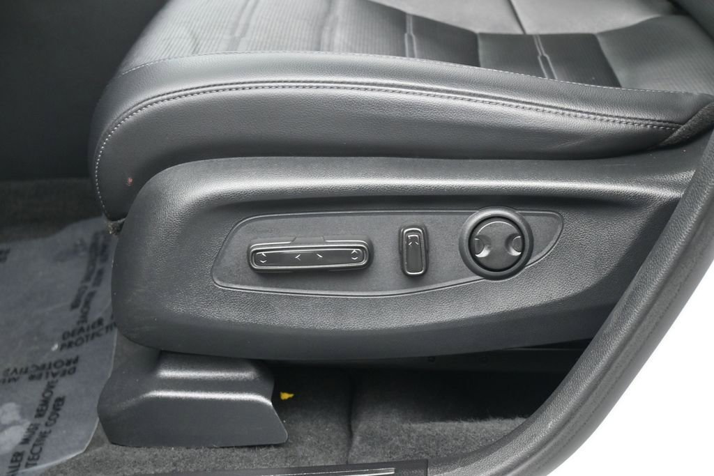 Used 2024 Honda CR-V EX-L image 12