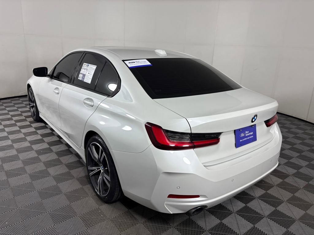 Used 2023 BMW 330i xDrive 330i xDrive w/ Premium Package image 5